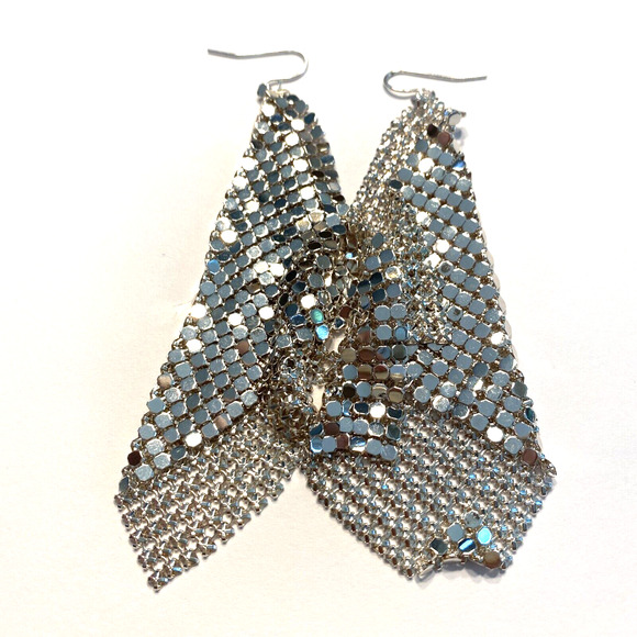 Vintage Liquid Silver Tone Metal Mesh Pierced Earrings Drop & Dangle Disco Style - Picture 5 of 9